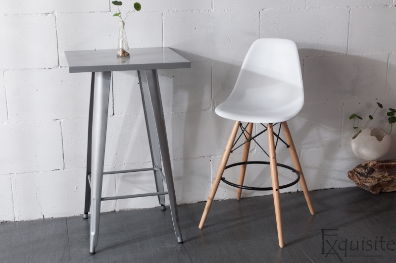 Scaun de bar cu picioare din lemn, inaltime 66cm, design Eames4